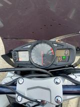 Suzuki GSR600 - SUZUKI GSR