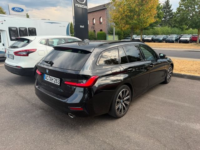 Image of BMW 320