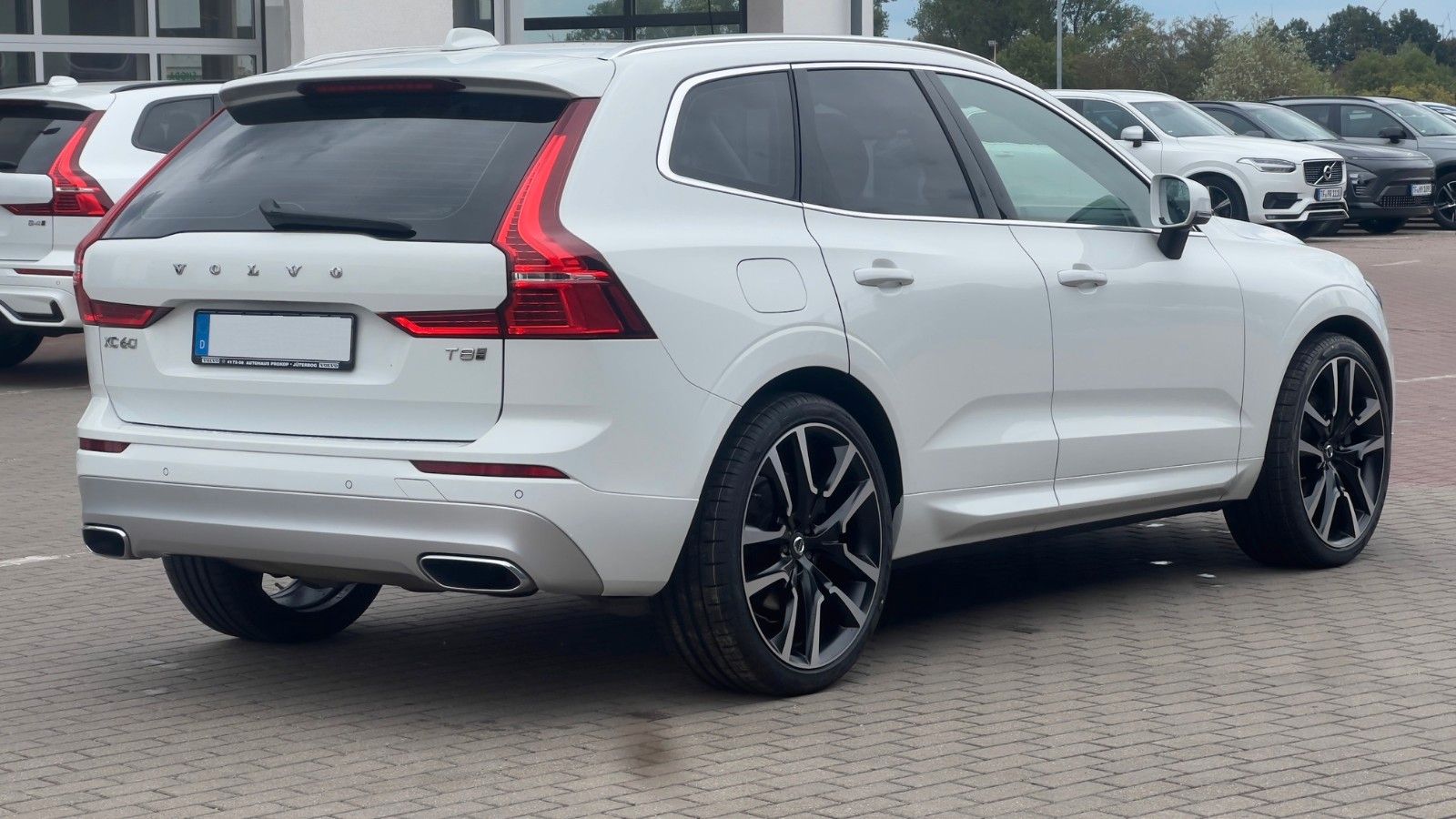 Fahrzeugabbildung Volvo XC60 T8 AWD *LUFT*STHZG*DAB*4x Sitzhzg*MIETKAUF*