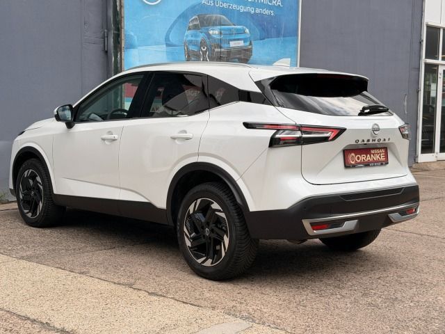 Fahrzeugabbildung Nissan Qashqai 1.3 DIG-T Xtronic N-Connecta*Winterpaket
