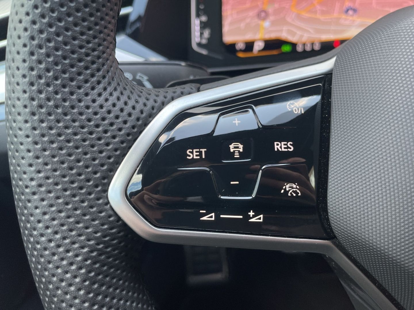 Arteon Shooting Brake R-Line 2.0 TDI 4Motion AHK