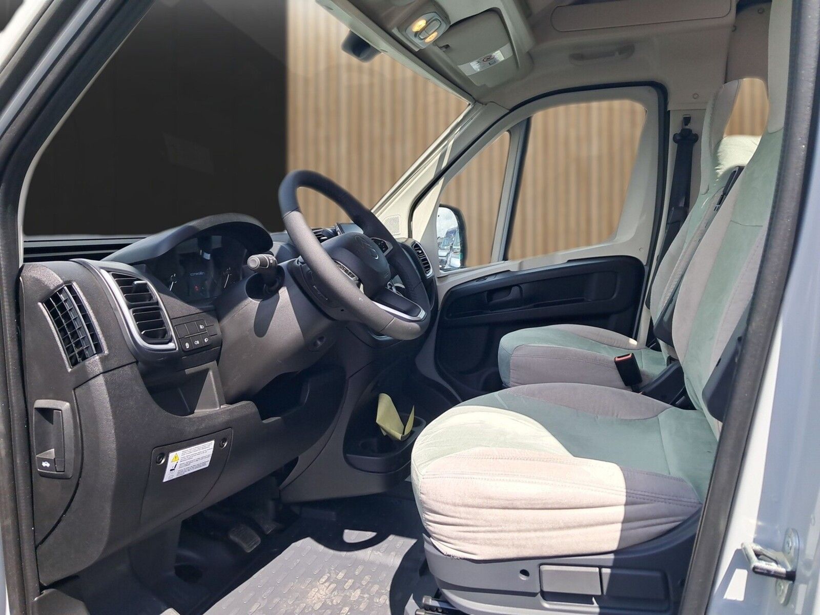 Fahrzeugabbildung Karmann Davis Trendstyle DA 620 TSC Dörr-Paket 30 Jahre