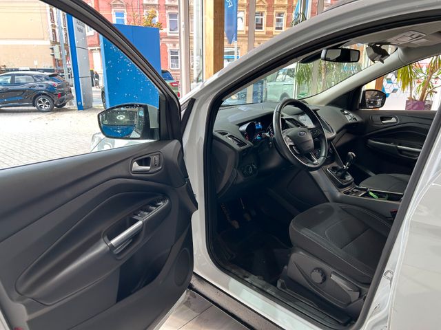 Ford Kuga Cool & Connect