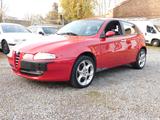 Alfa Romeo 147 2.0 T.Spark Distinctive - Alfa Romeo 147 aus 2002