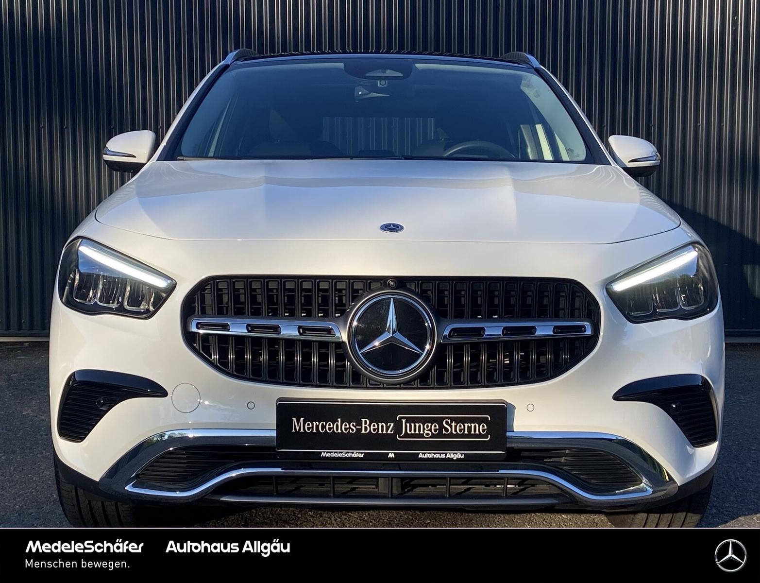 Mercedes-Benz GLA 220 d 4M Progressive Pano 360° Distronic LED