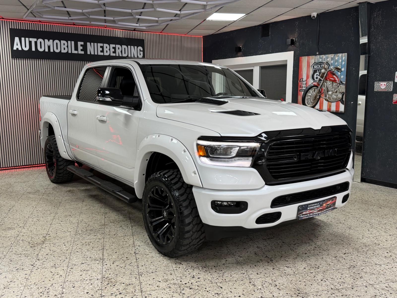 Dodge Ram 5.7 HEMI 4X4 Sport / Pano / ACC / 360° / 12", миниатюра 3