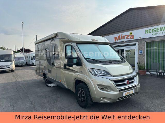 Bürstner Travel Van T620-Solar-TV-Backofen-1 Hand