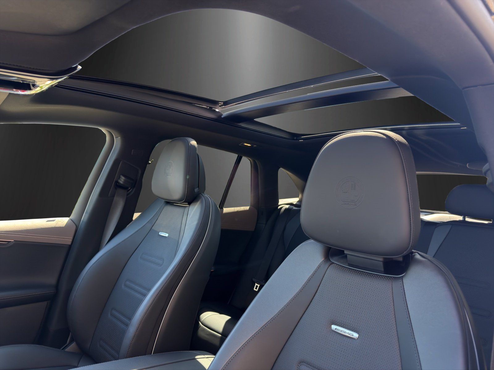 Fahrzeugabbildung Mercedes-Benz EQE 53 AMG Premium DYNAMIC+ Keramik DISTRO Hyper