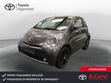 Toyota iQ iQ 1.3 CVT Executive - Toyota IQ: Limousine