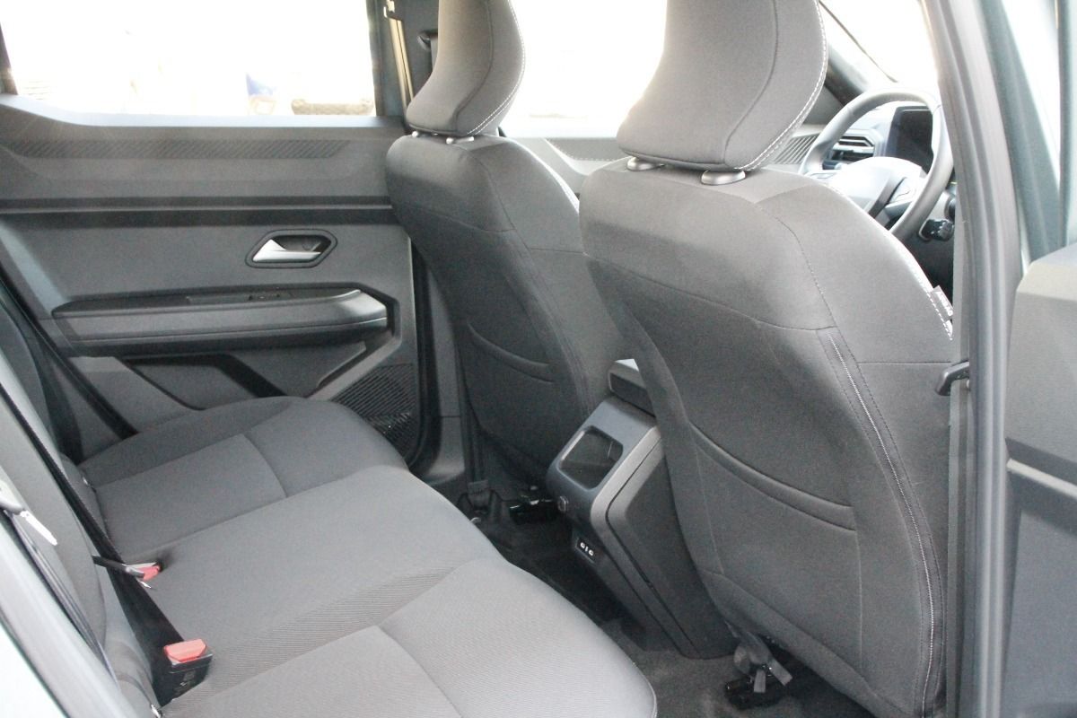 Fahrzeugabbildung Dacia Duster Journey hybrid 140