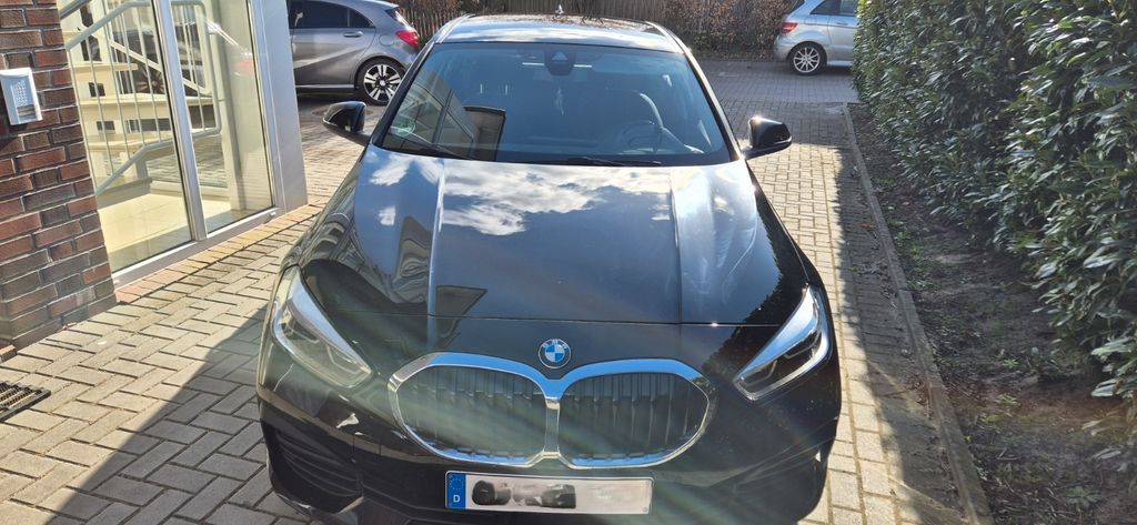 Image of BMW 118