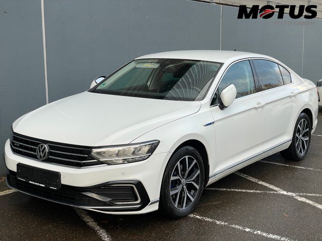 Volkswagen Passat Lim. GTE LED/Virtual/Navi/Kam/ACC/AHK/17