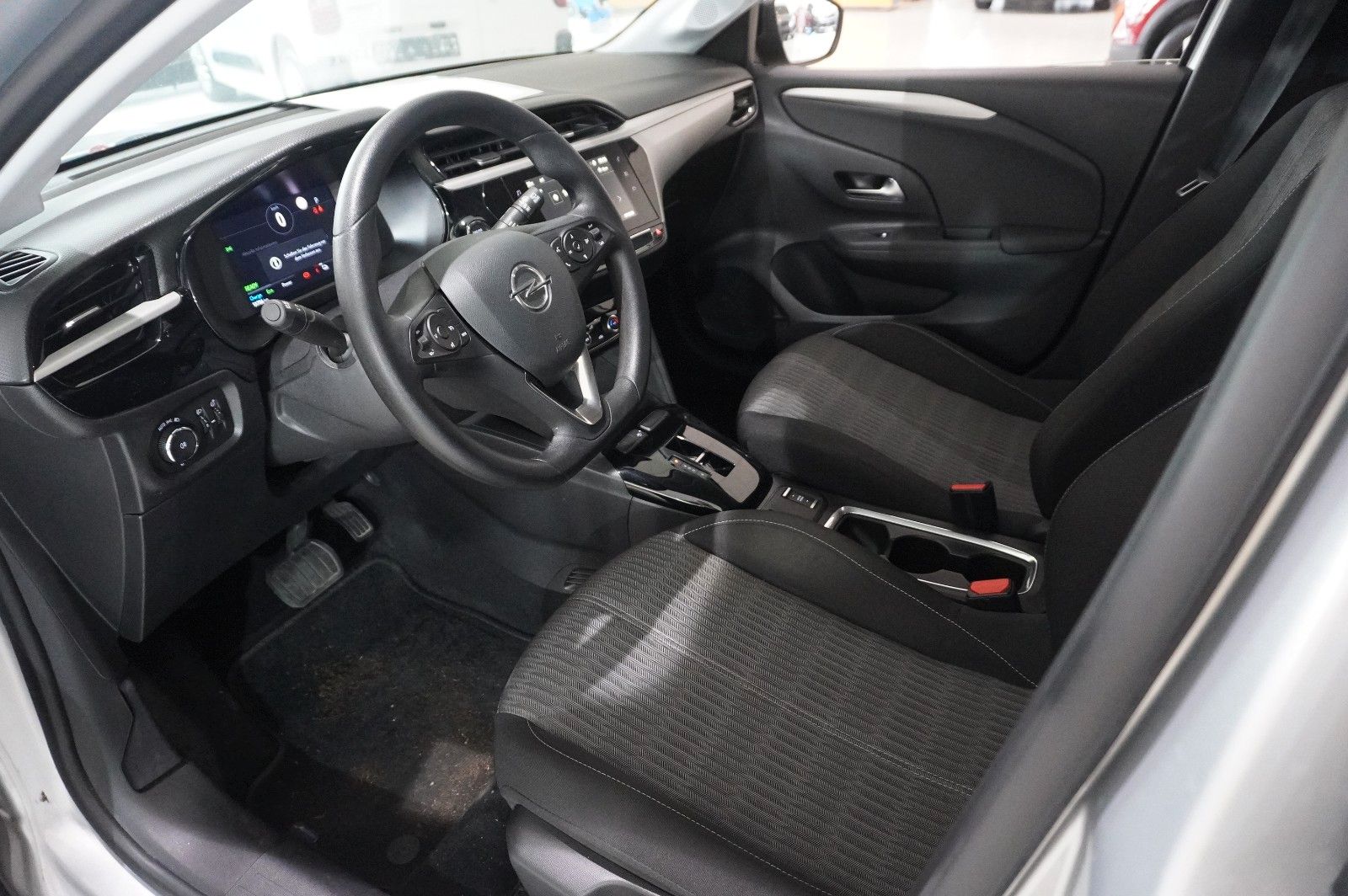 Fahrzeugabbildung Opel Corsa-e F EDITION 7KW NAVI/VIRT/TEMP/DAB/WÄRMEP.