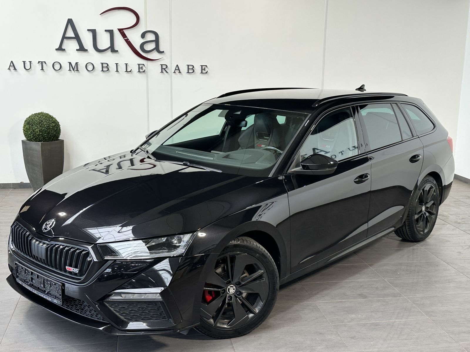 Fahrzeugabbildung SKODA Octavia Combi 2.0 TDI DSG 4x4 RS NAV+LED+ACC+AHK