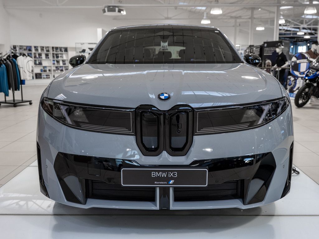 BMW iX3 - Bild 2