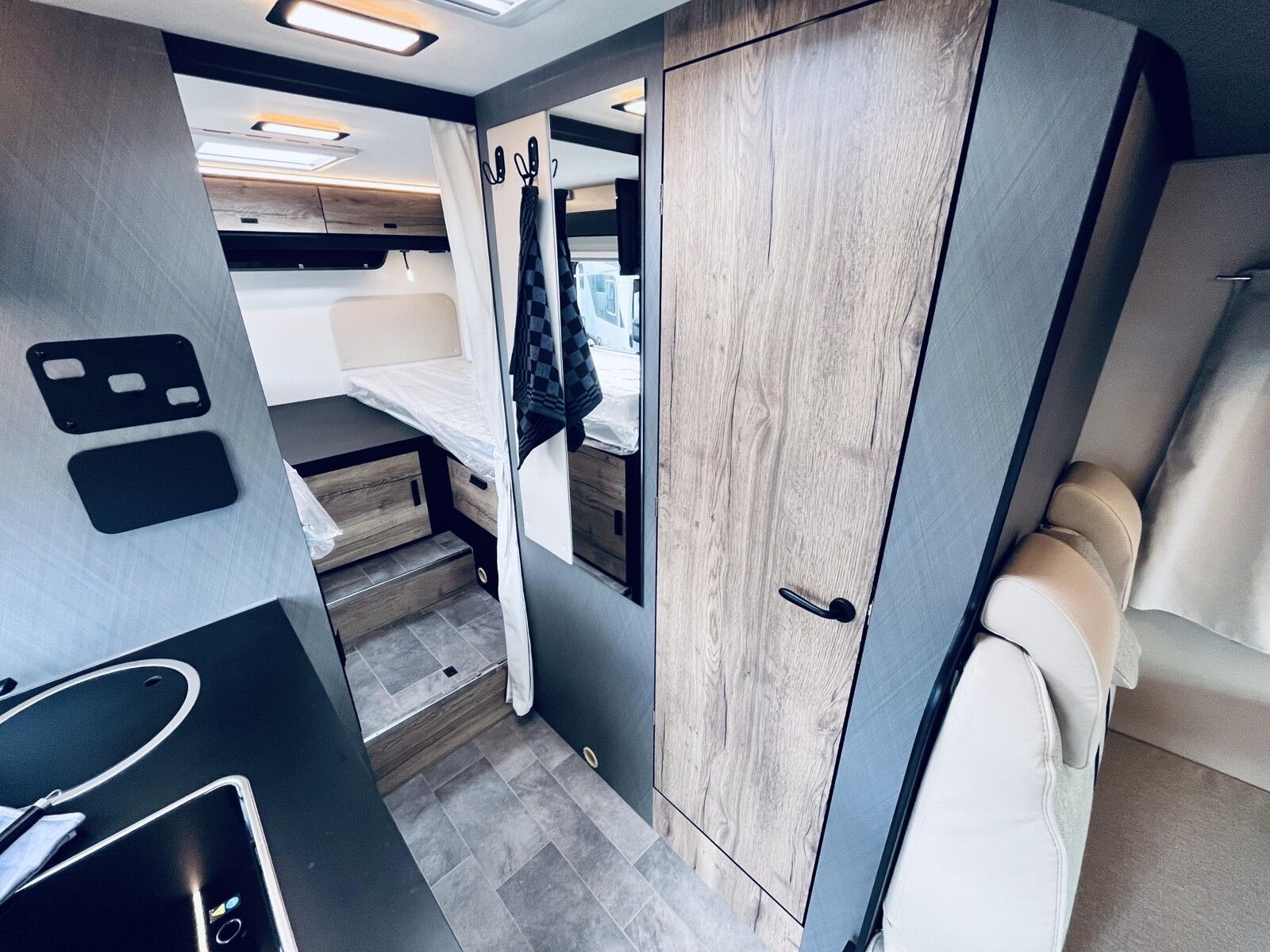 Fahrzeugabbildung XGO Dynamic 98P Modell 2027