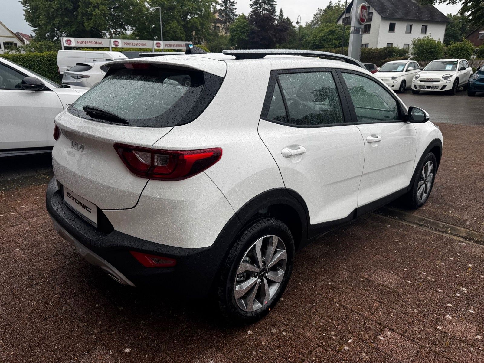 Fahrzeugabbildung Kia Stonic 1.0 T-GDI 100 Vision DCT7 NAVI KAMERA