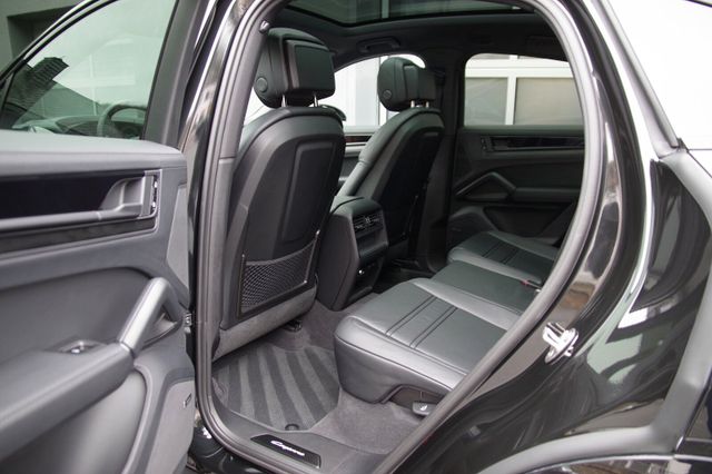 Porsche Cayenne Coupe E-Hybrid Black Edition*HA-Lenkung*