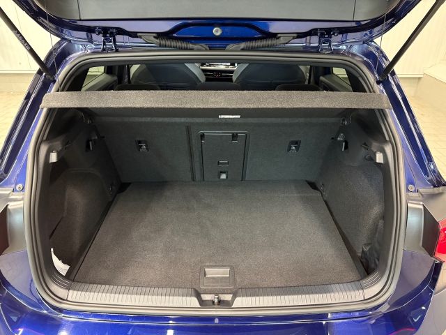 Golf VIII GTD 2.0 TDI DSG IQ.LIGHT RFK NAVI