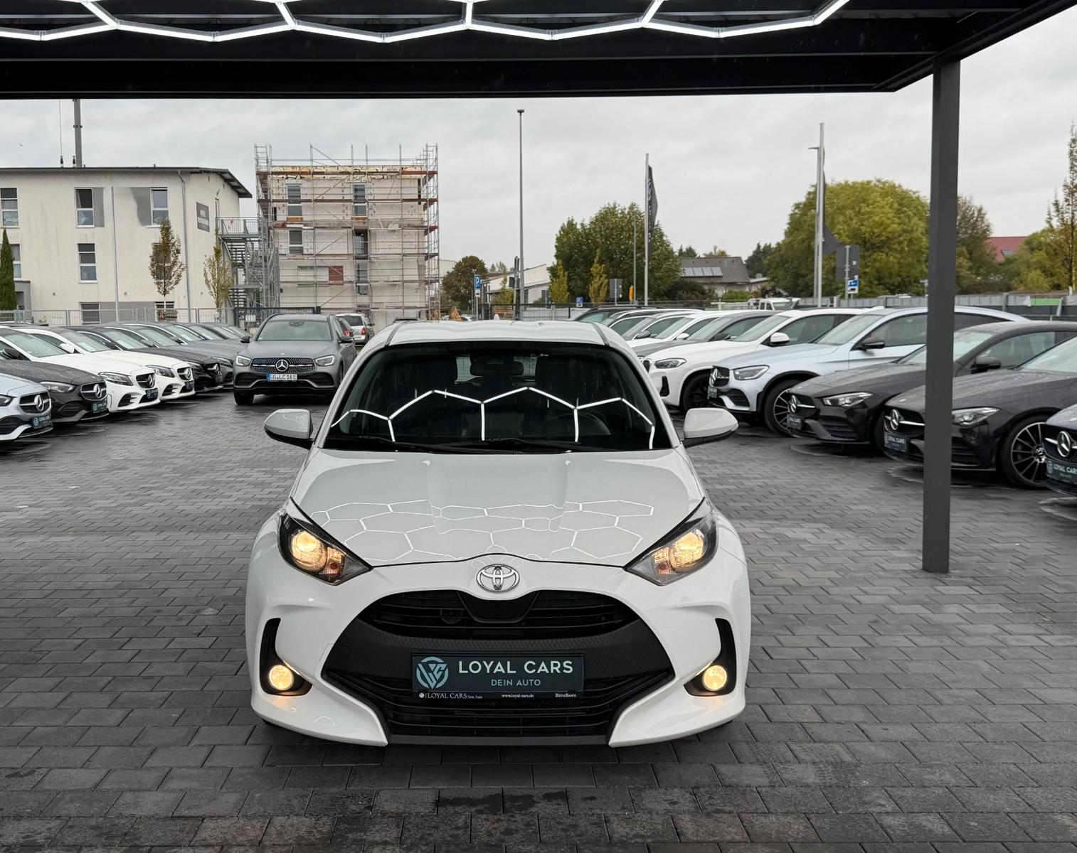 Toyota Yaris *Automatik*KAMERA*NAVI*STZ*KLIMA*