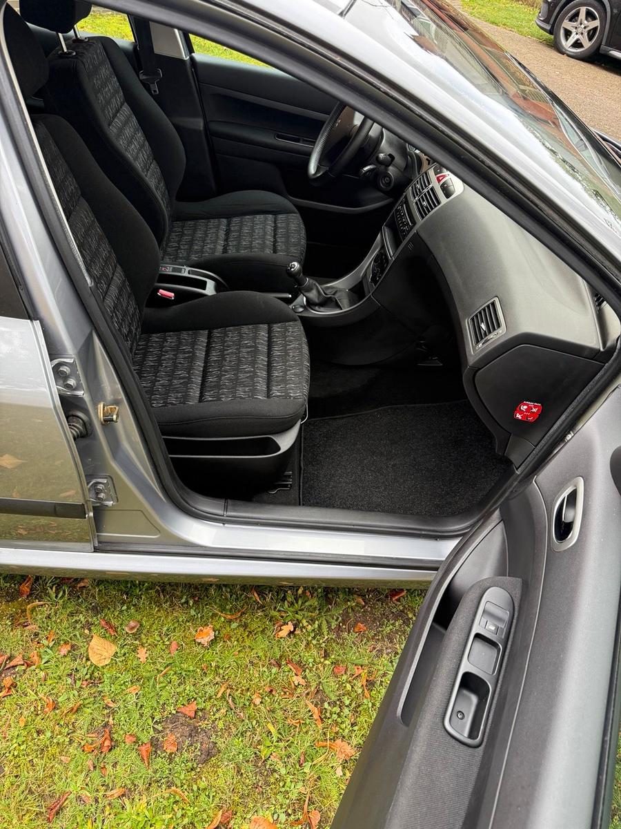 Peugeot 307 2004 — photo 15