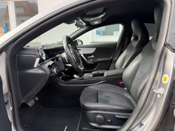 Mercedes CLA 200 Shooting Brake - 10