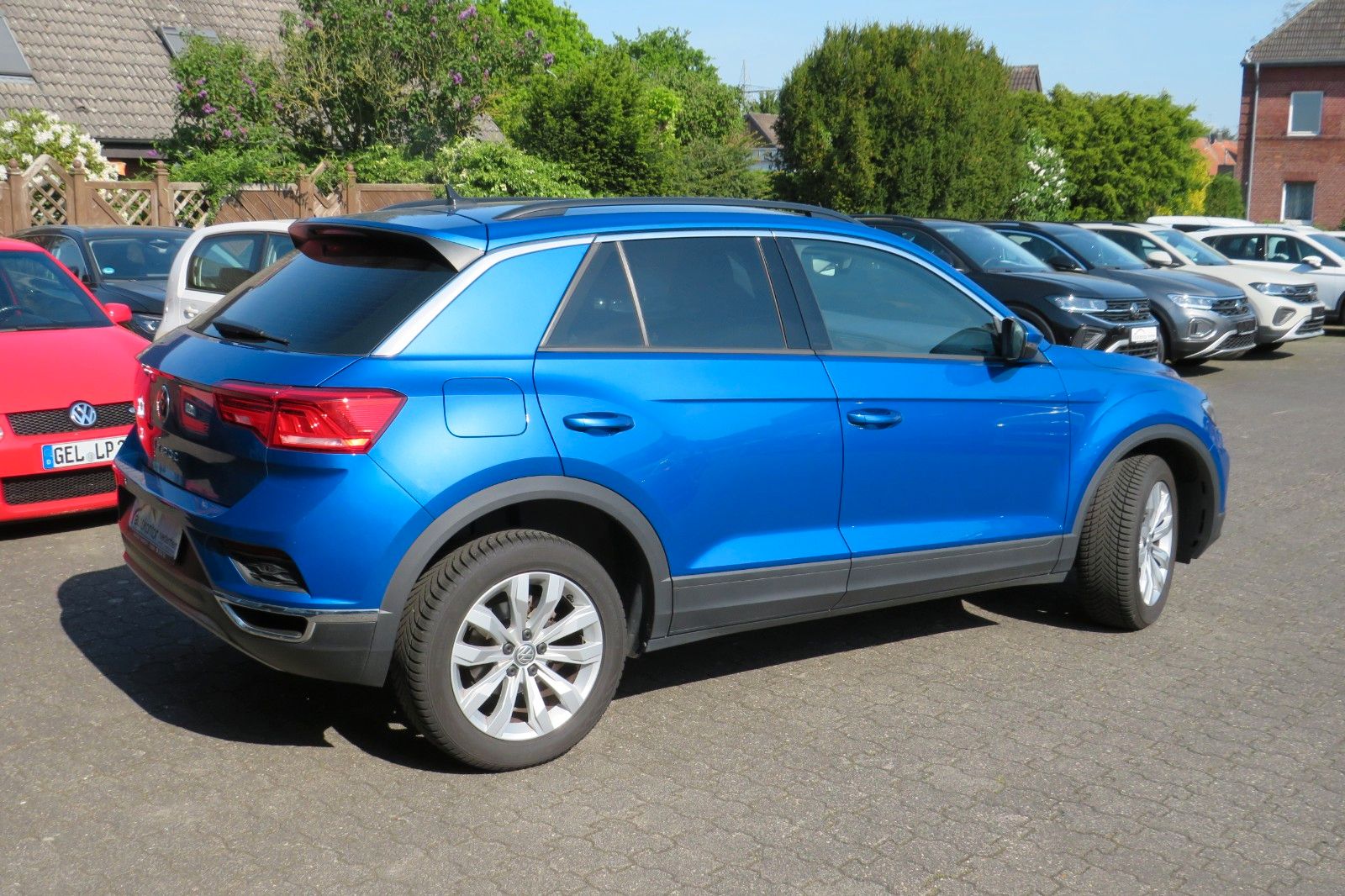 Fahrzeugabbildung Volkswagen T-Roc Style ACC KAMERA SITZH. KEYLESS PDC APP 1H
