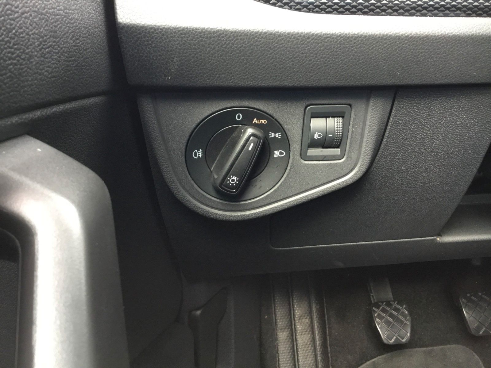 Fahrzeugabbildung Volkswagen Taigo 1.0 TSI Life+LED+App Connect+Kamera