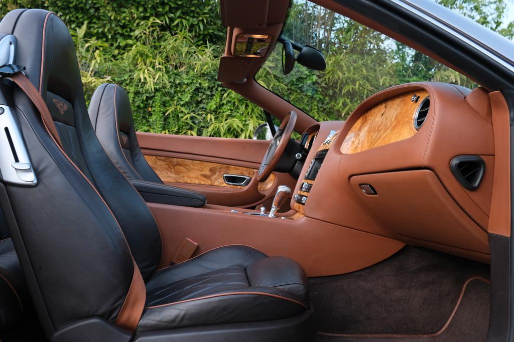 Bentley Continental GTC