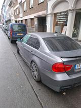BMW bmw 325i top Zustand - BMW 325 in Düsseldorf