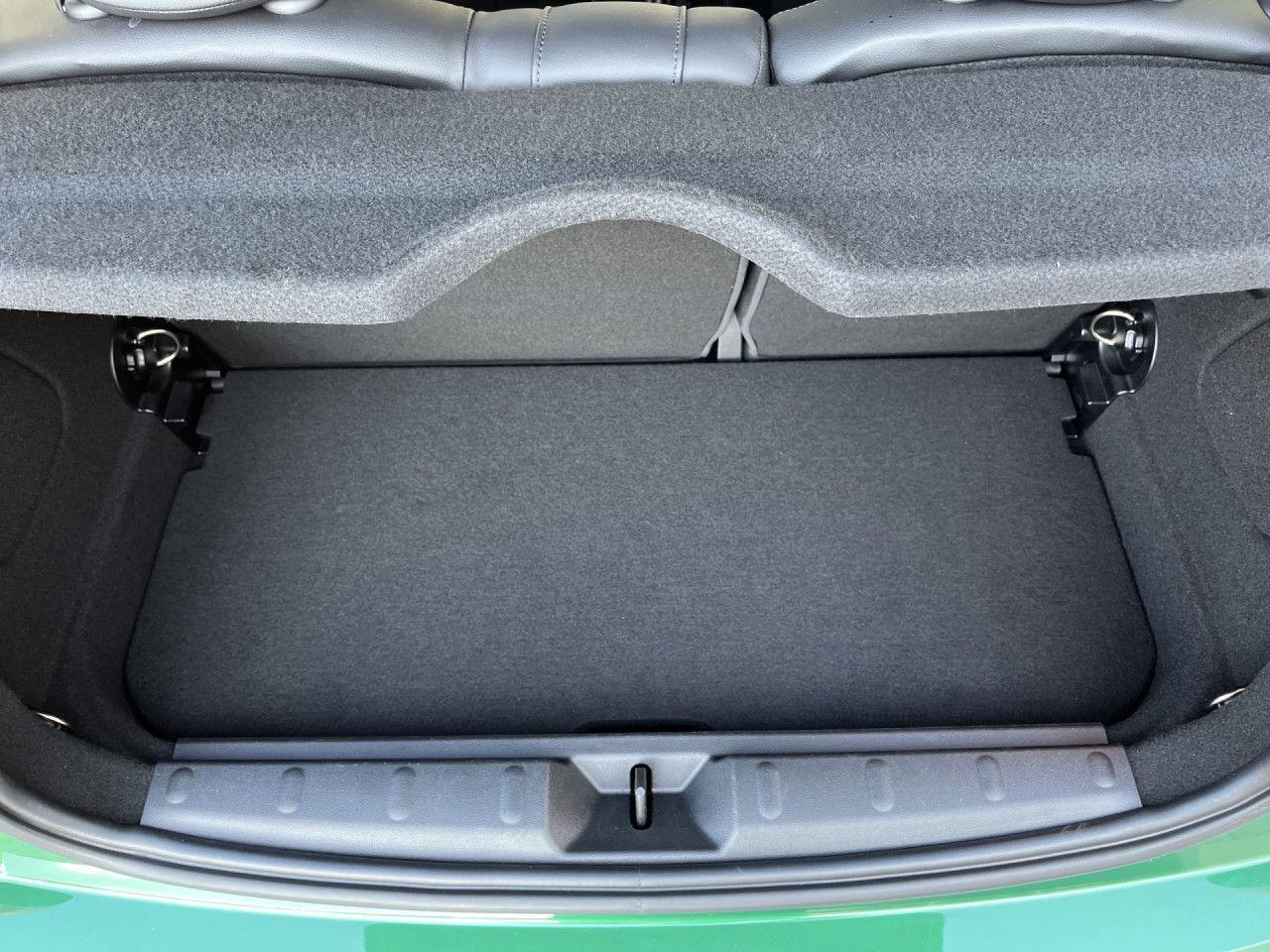 MINI JCW Trim DAB+ PDC Sitzh adFW 17"