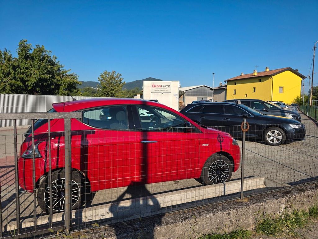 Image of Lancia Ypsilon
