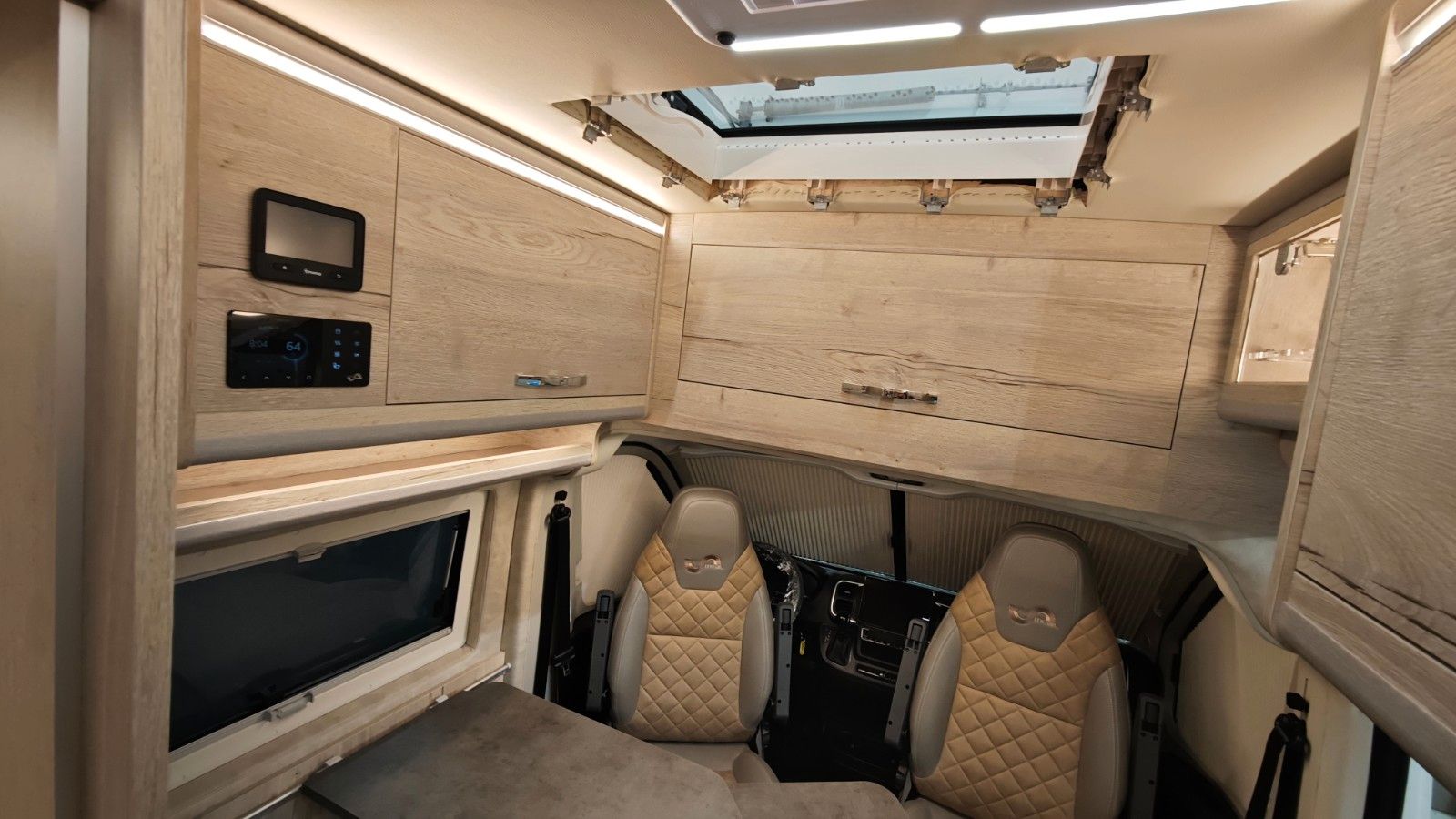 Fahrzeugabbildung MegaMobil Revolution 640 Automatik