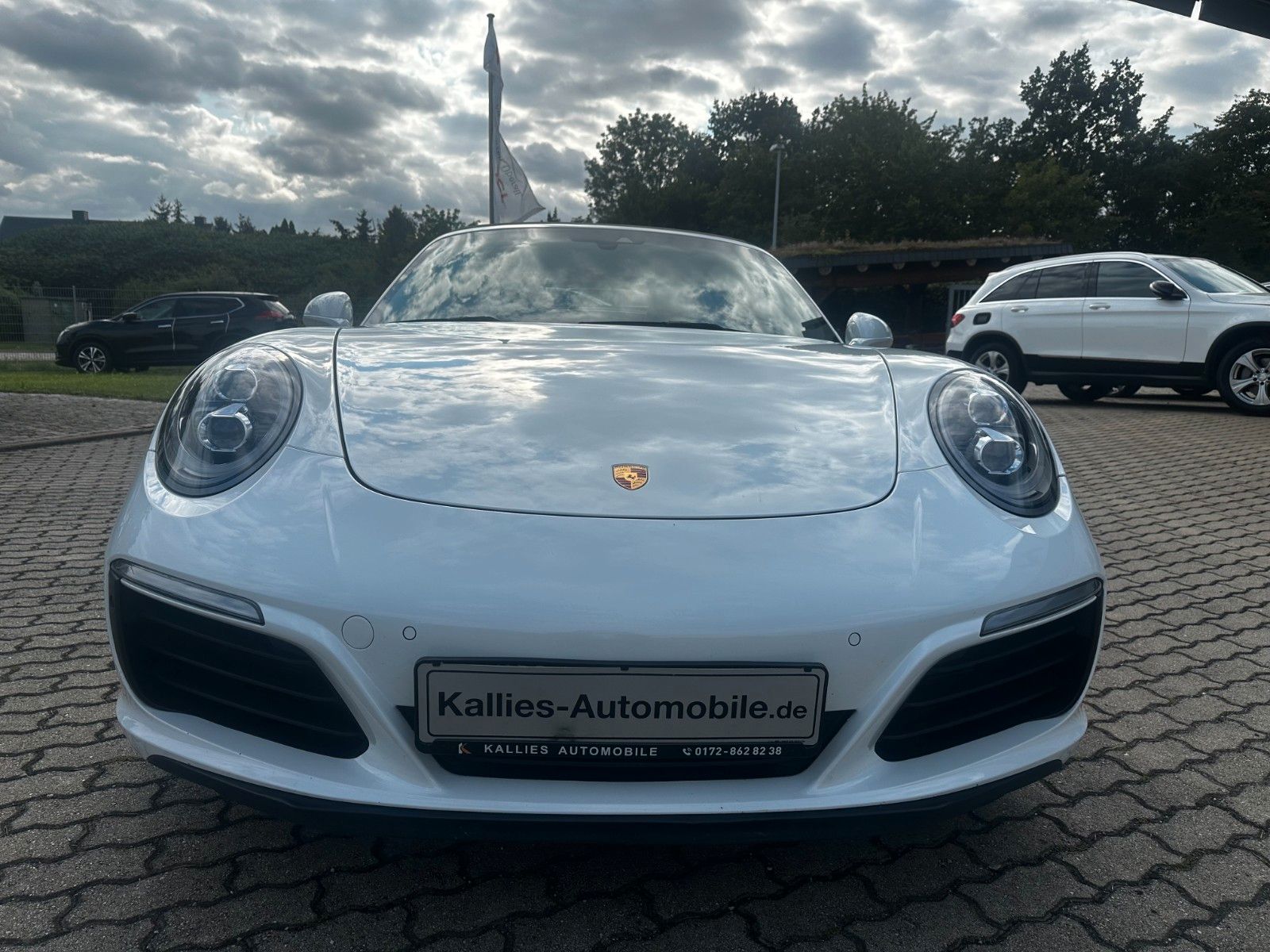 Fahrzeugabbildung Porsche 911 Carrera Cabriolet