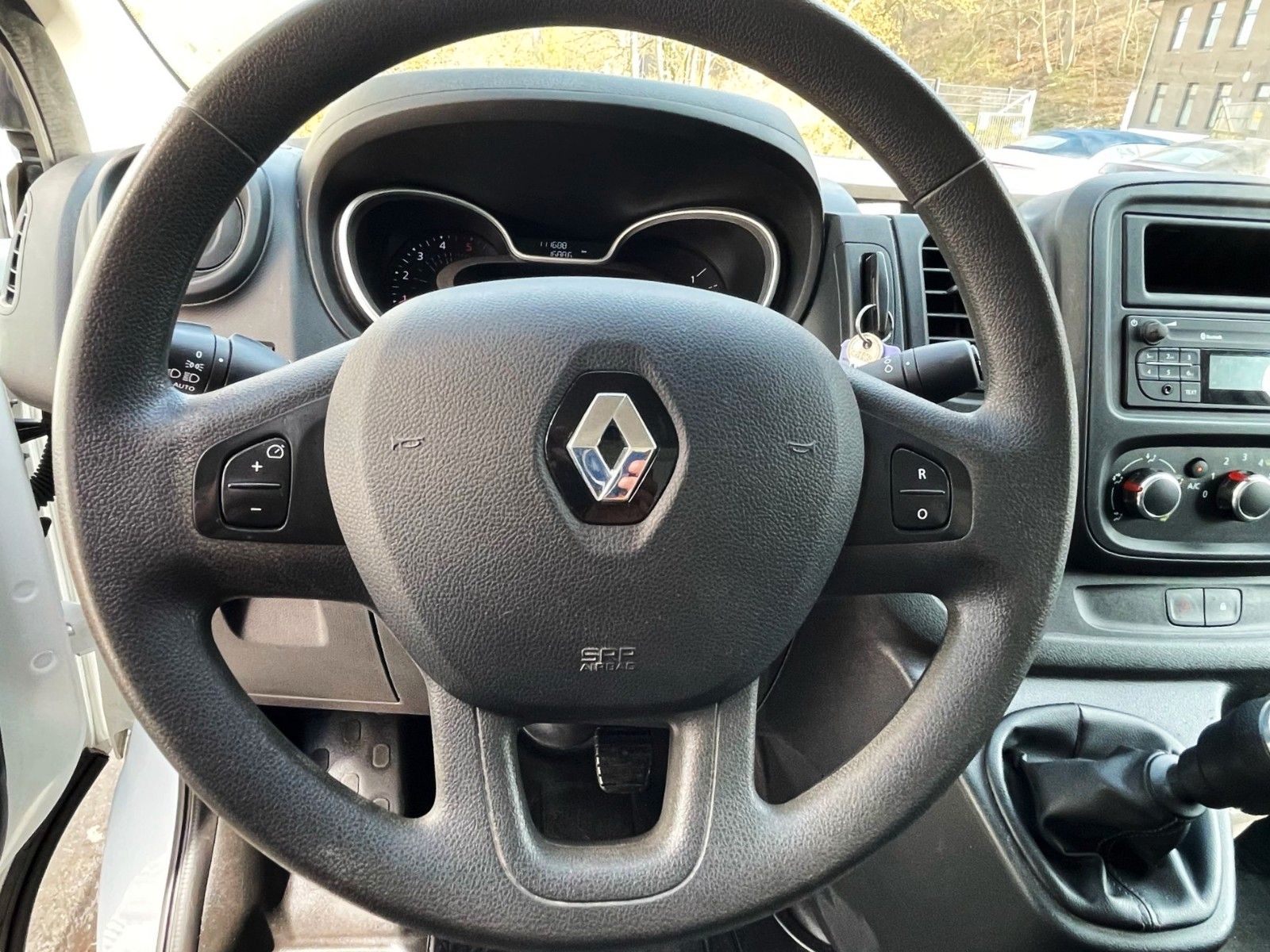 Fahrzeugabbildung Renault TRAFIC KASTEN  L2H1 3,0t KAMERA KLIMA  1.Hd EU6d