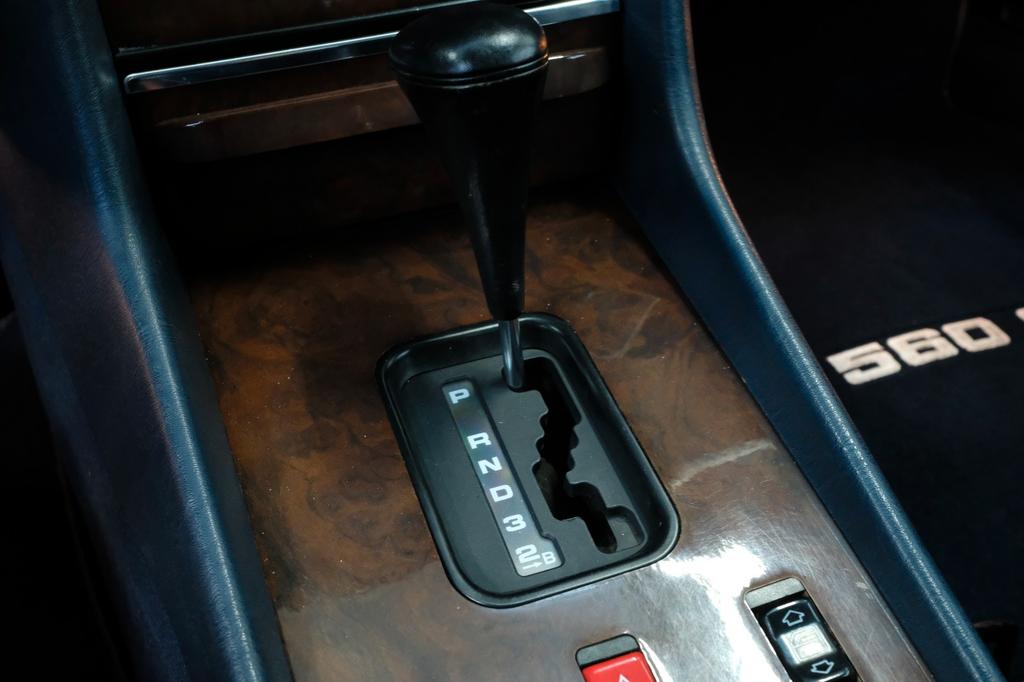 Mercedes-Benz SL 560