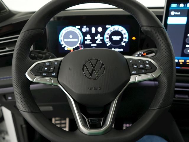 Tiguan R-LINE TDI DSG+AHK+NAVI+SCHIEBEDACH+LED M