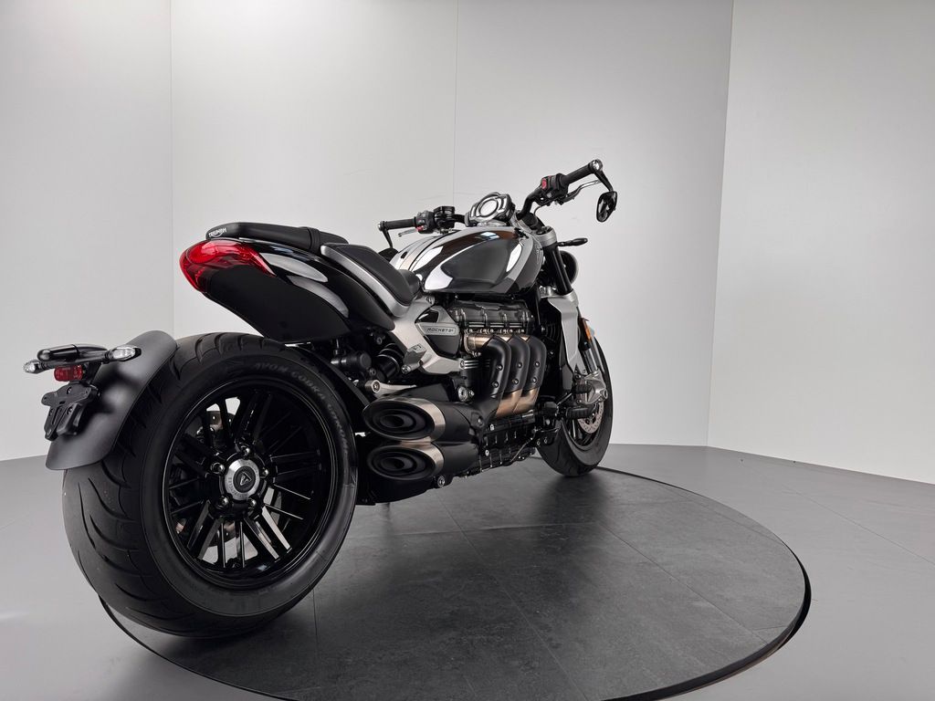 Fahrzeugabbildung Triumph ROCKET 3 R CHROME EDITION *NEUWERTIG*SERVICE NEU