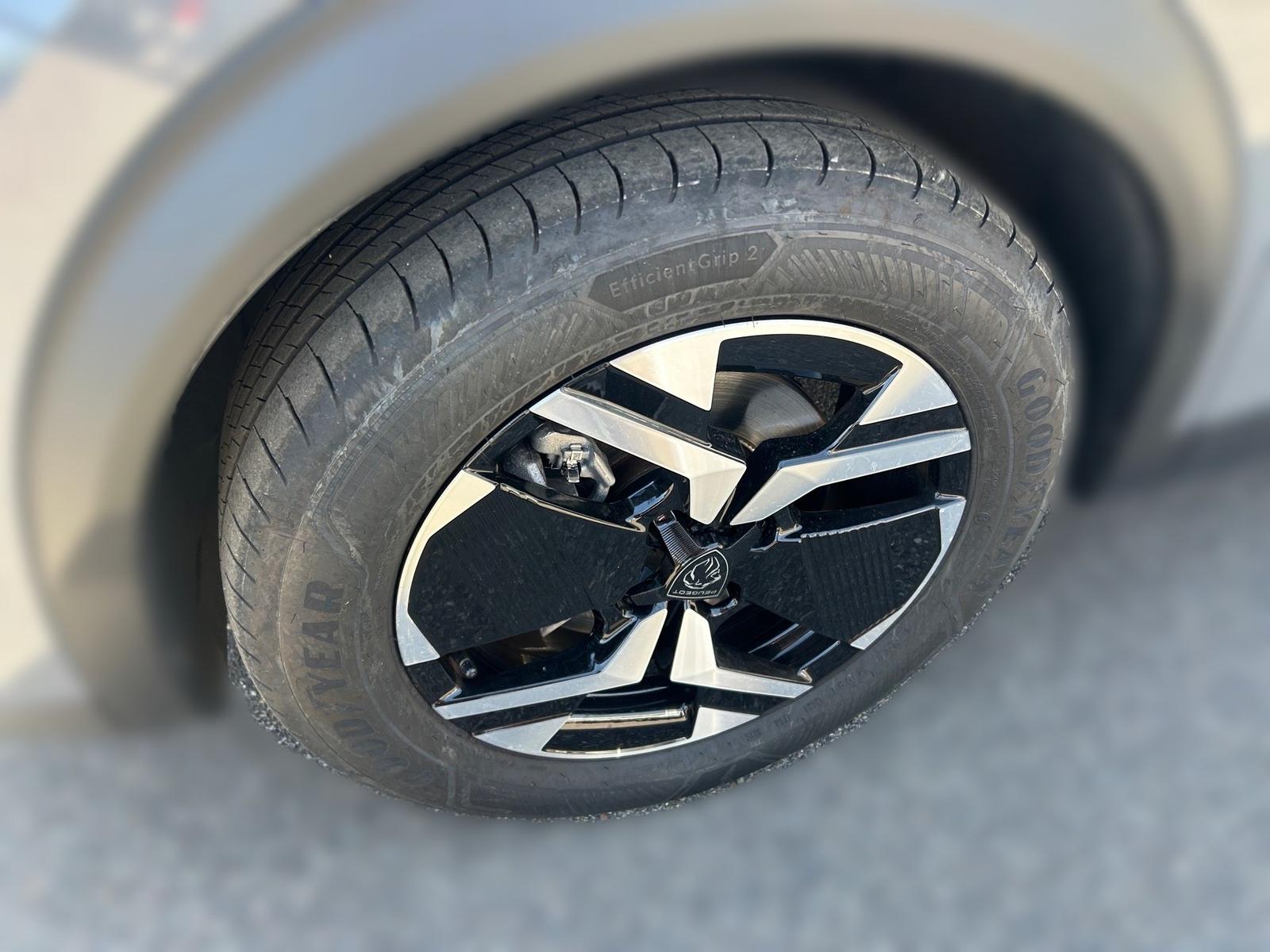 Peugeot 2008 1.2 Hybrid 145 e-DSC6 GT Navi PDC Schiebed.