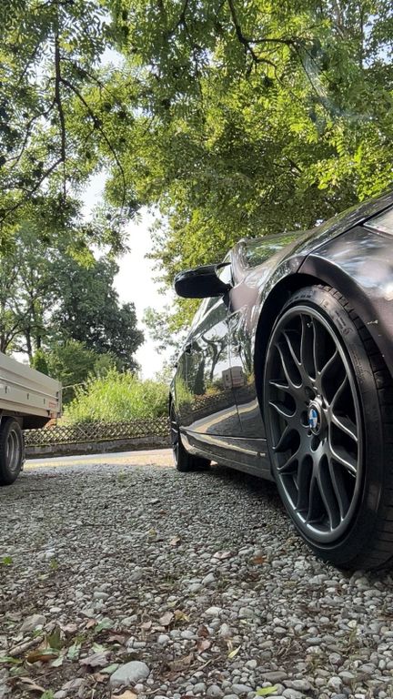 Image of BMW 325