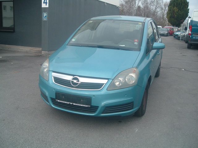 Opel Zafira B Edition Plus