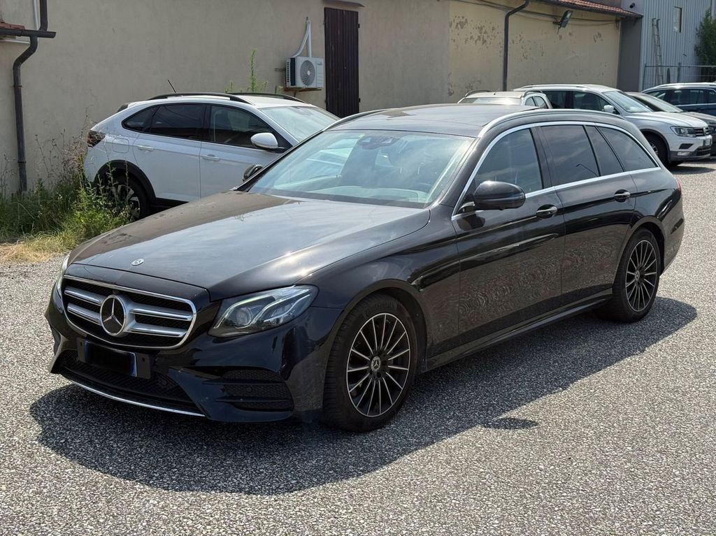 Image of Mercedes-Benz E 350