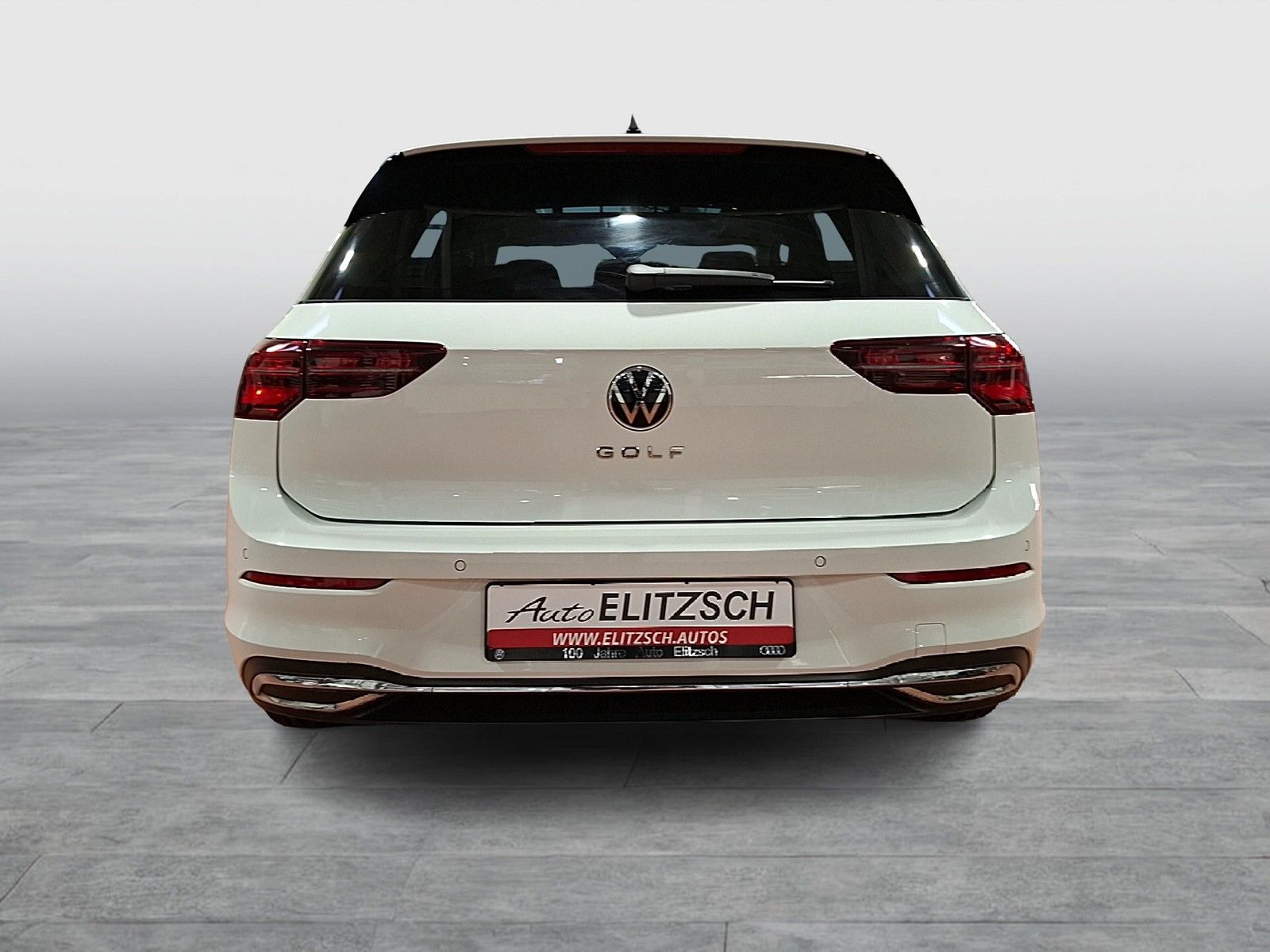 Fahrzeugabbildung Volkswagen Golf VIII TSI Move Matrix Navi AID Pano PDC SH L