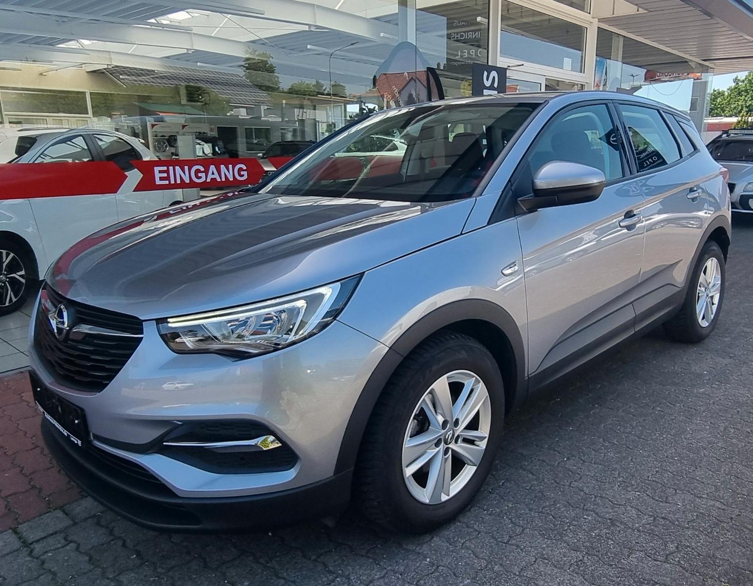 Opel Grandland EDITION 1.2 AUTOMATIK NAVI DAB PDC