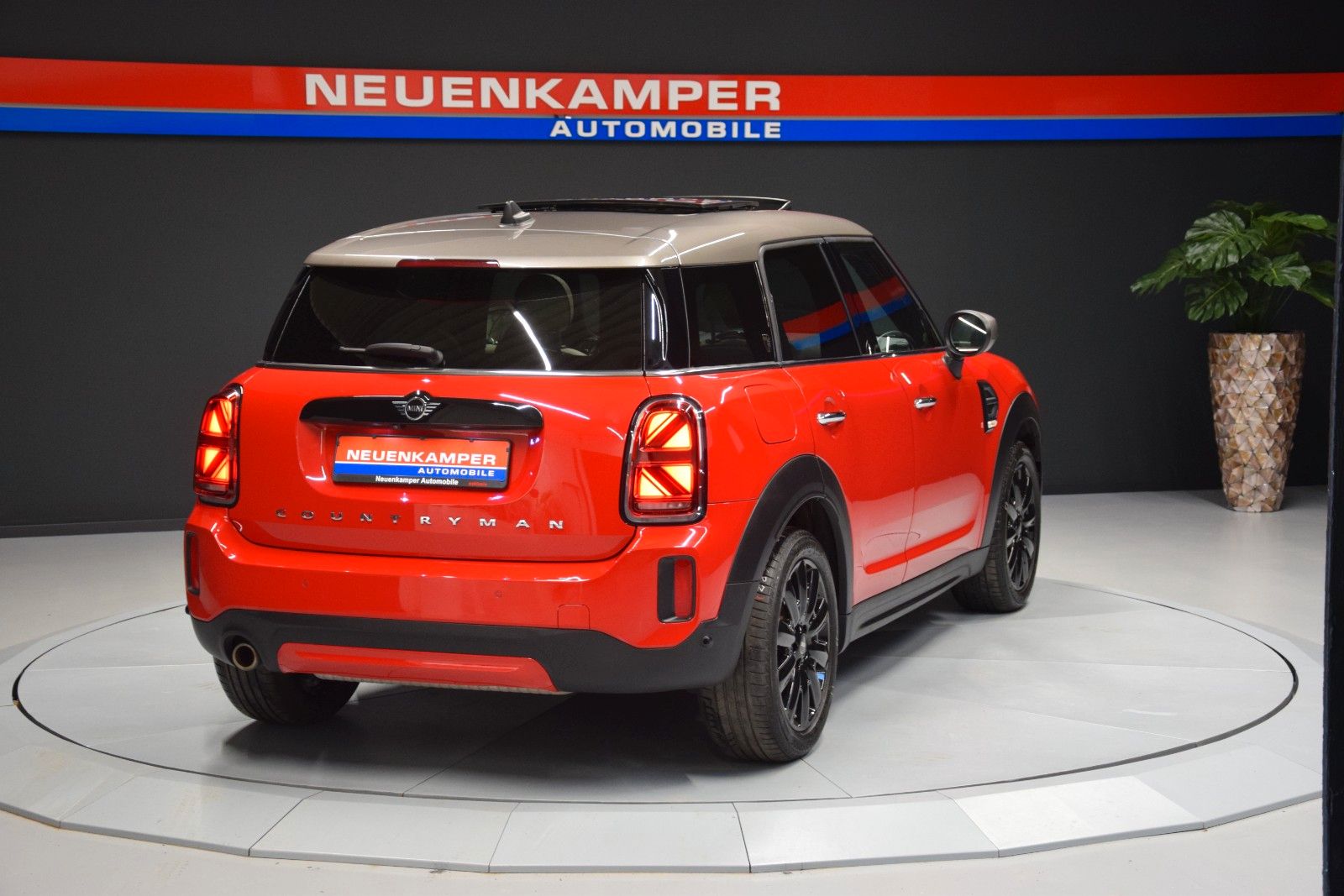 Fahrzeugabbildung MINI Countryman Cooper Yours Trim Pano ACC Memory