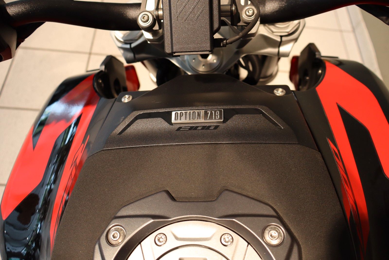Fahrzeugabbildung BMW R 1300 R