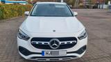 Mercedes-Benz GLA 200 4MATIC DCT -