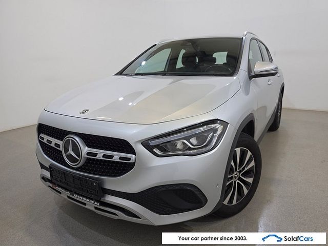 MERCEDES-BENZ GLA 200 d Aut. LED-Xenon Widescreen Navi 1/2 Sp