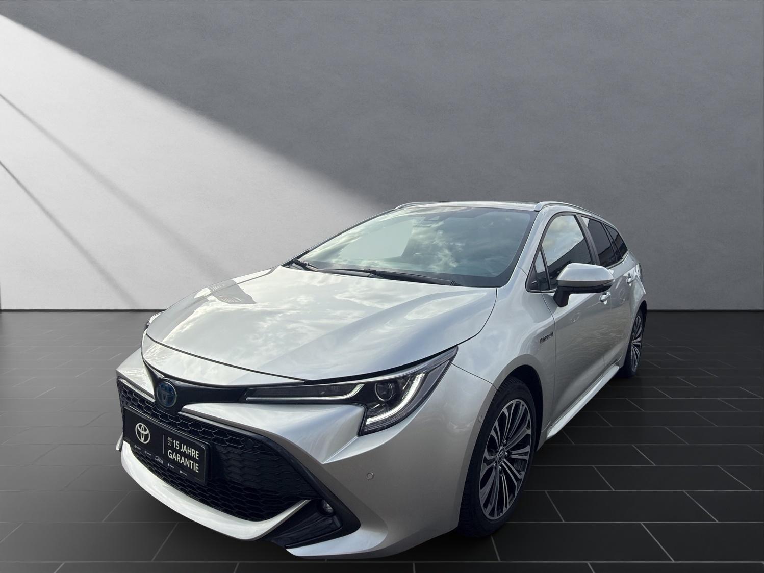 Toyota Corolla TS Hybrid Team D