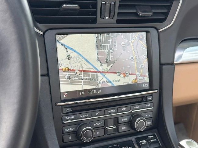 Fahrzeugabbildung Porsche 991 911 Carrera 4 S *111 Punkte*Pano*Sportabgas*